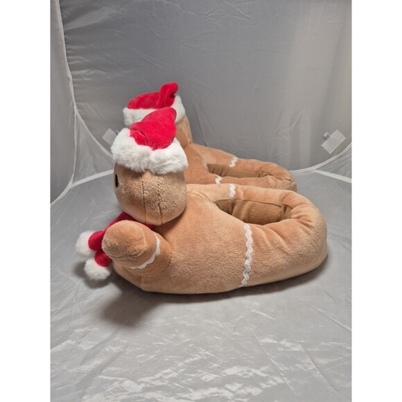 Ladies Holiday Slippers Gingerbread Figurehead Size S 7 / 8 Soft Cozy New - Picture 2 of 7